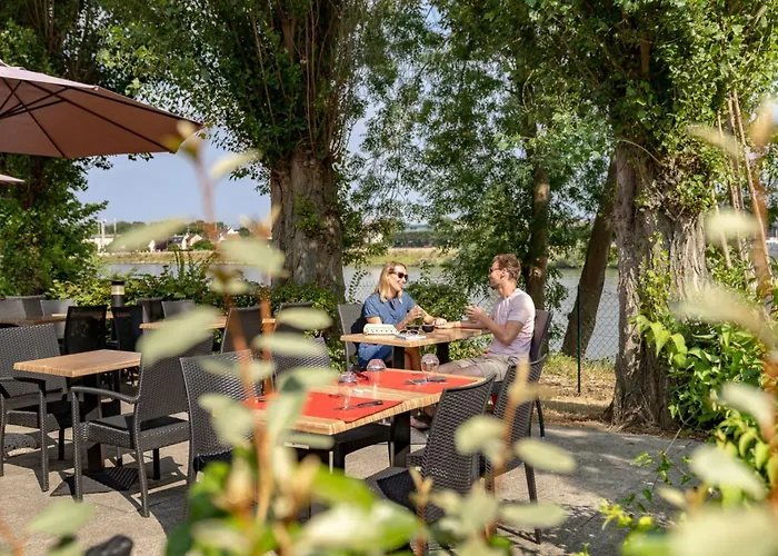 2p Мезон-Лафит